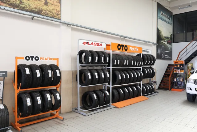 Bridgestone ve Lassa sıfır lastik teşhiri