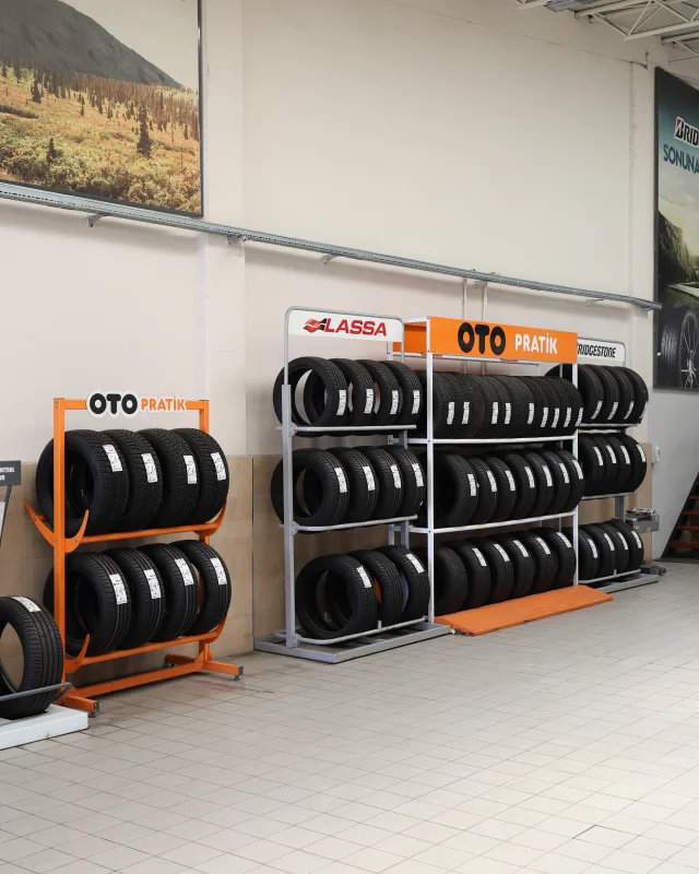 Bridgestone ve Lassa sıfır lastik teşhiri